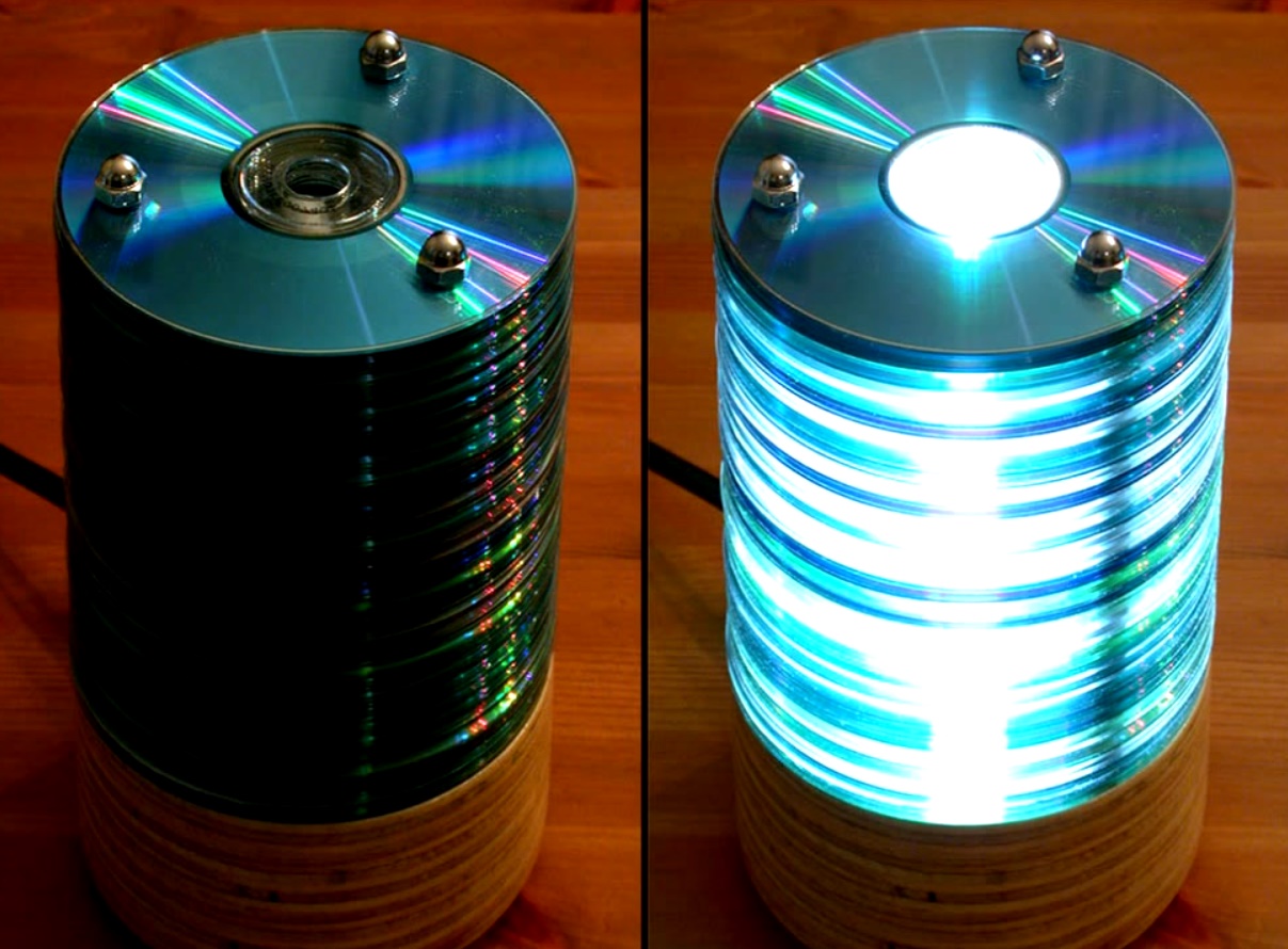 Сделано из компакт дисков. СД диски в интерьере. Светильник из дисков. Декор из компакт дисков. Самоделки из компакт дисков.
